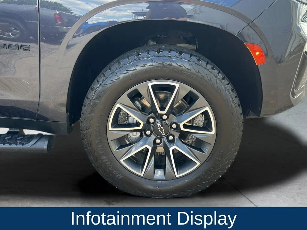 Used 2023 Dark Ash Metallic Chevrolet Z71 image 30