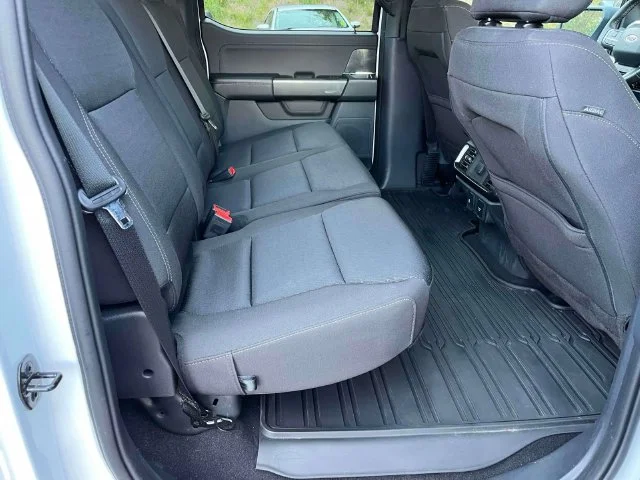 Certified Used 2023 Oxford White Ford XLT image 21