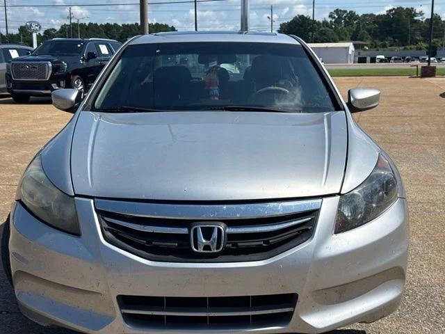 Used 2012 Silver Honda EX-L image 2