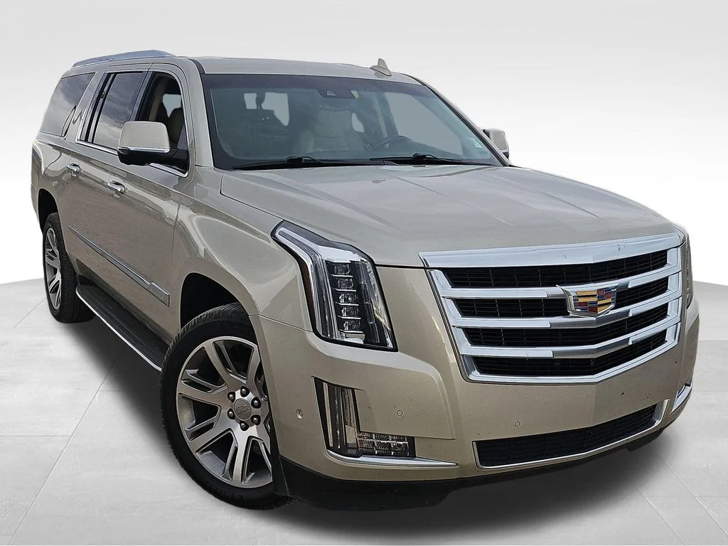 Used 2017 Silver Coast Metallic Cadillac Luxury image 1