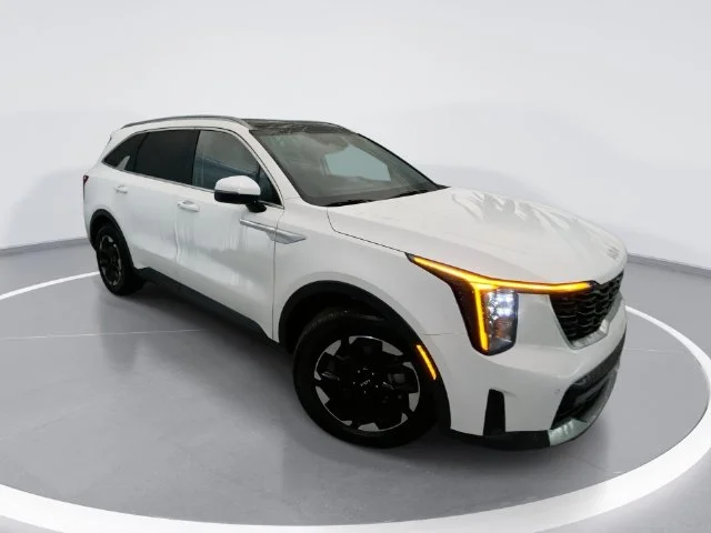Used 2026 White Kia S image 1