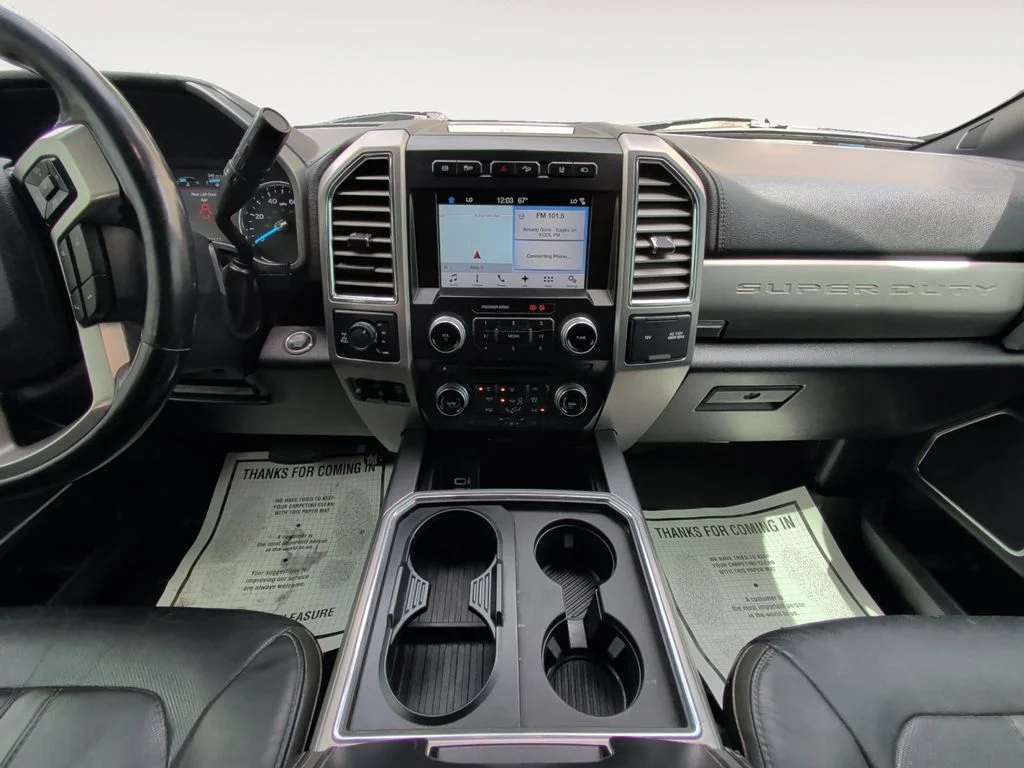 Used 2017 White Ford Platinum image 11