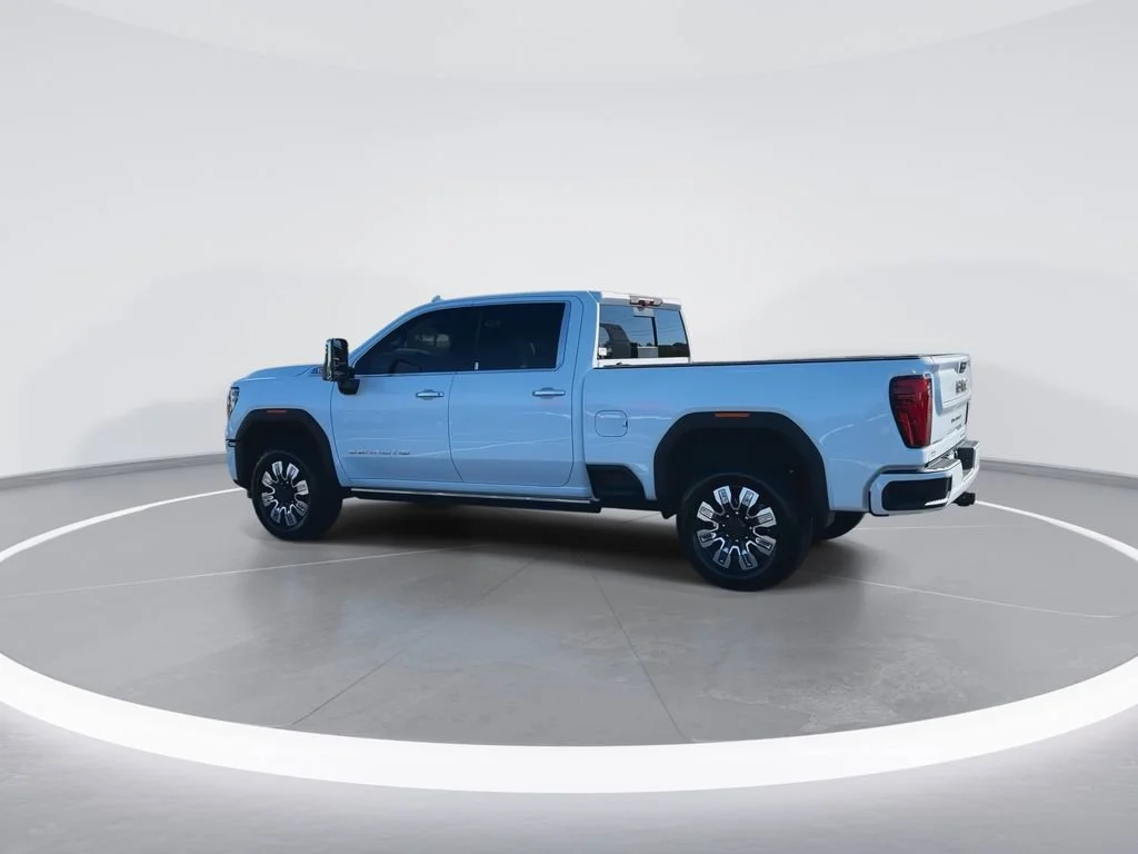 Used 2026 Glacier White Tricoat GMC Denali image 6