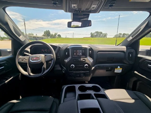 2025 GMC Sierra 3500 Chassis Cab Pro - Photo 12