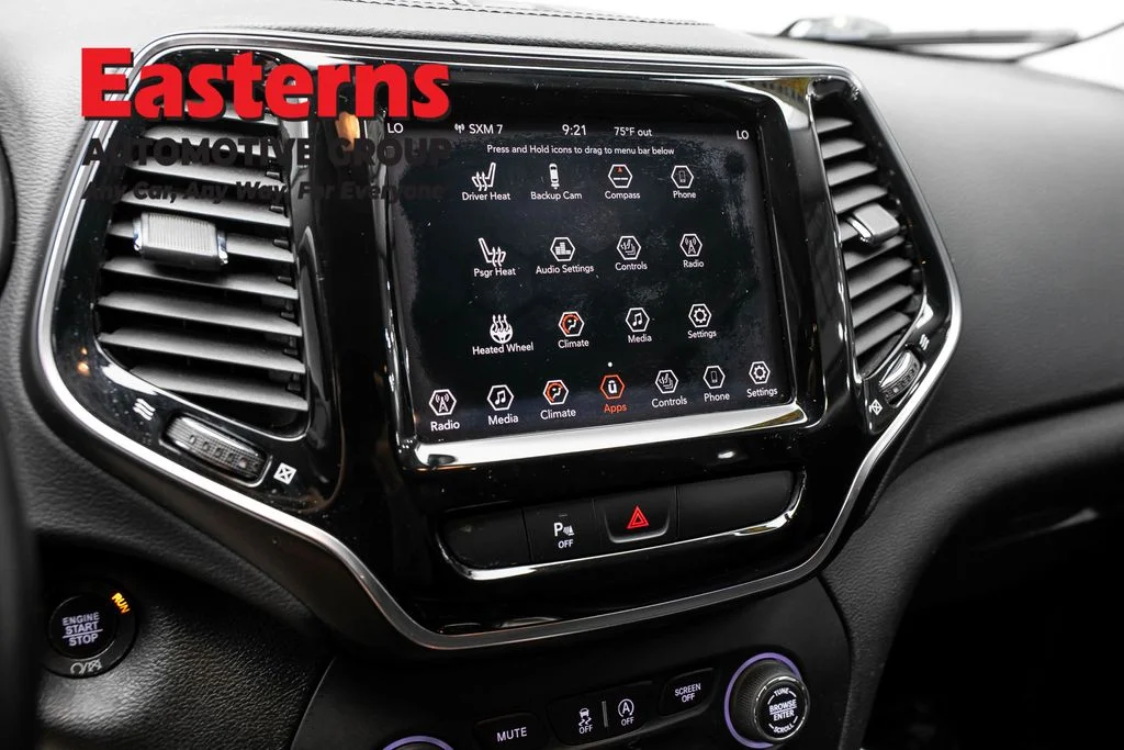 Used 2019 White Jeep Limited image 19