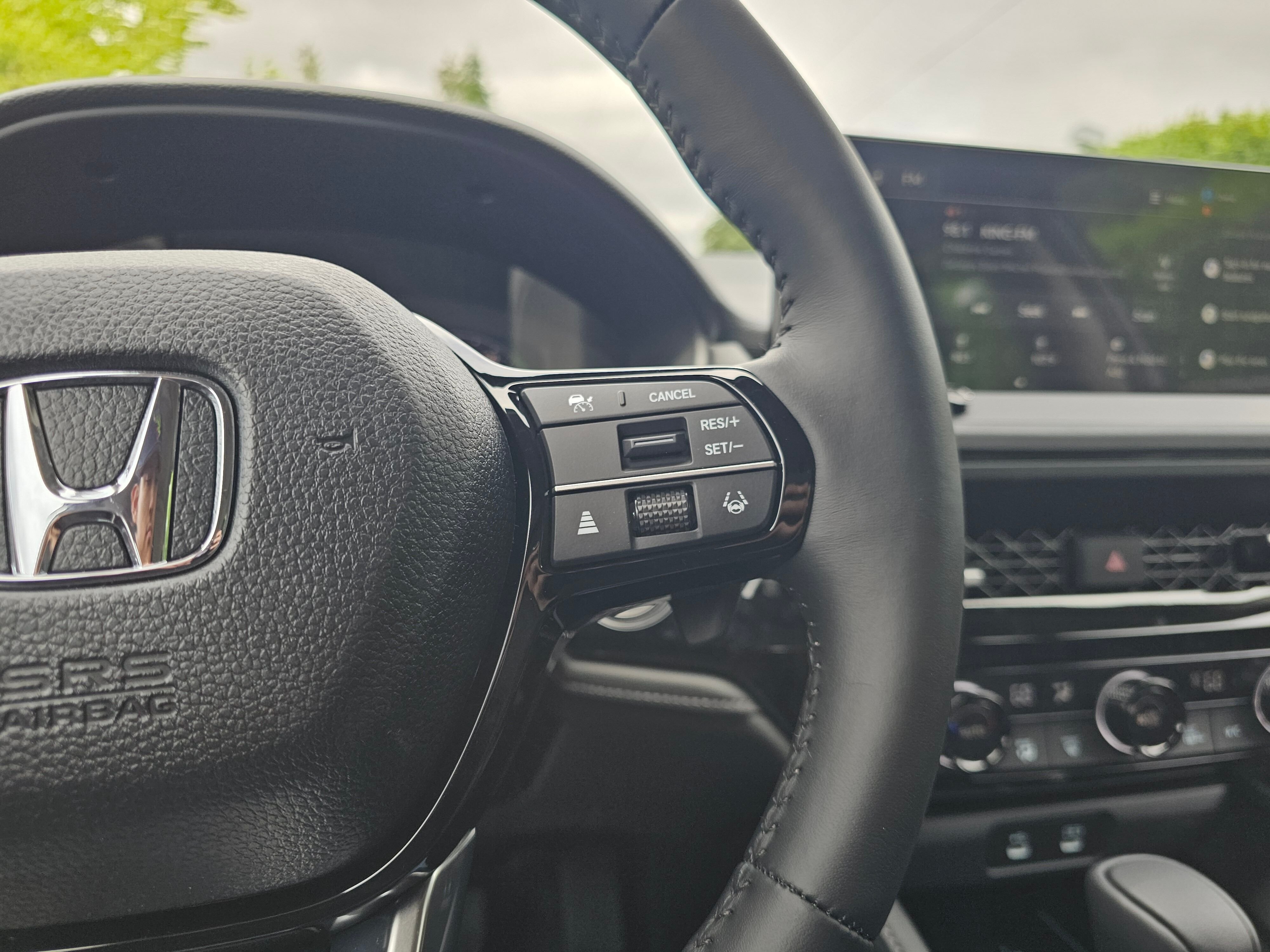 New 2026 Urban Gray Pearl Honda Touring image 36