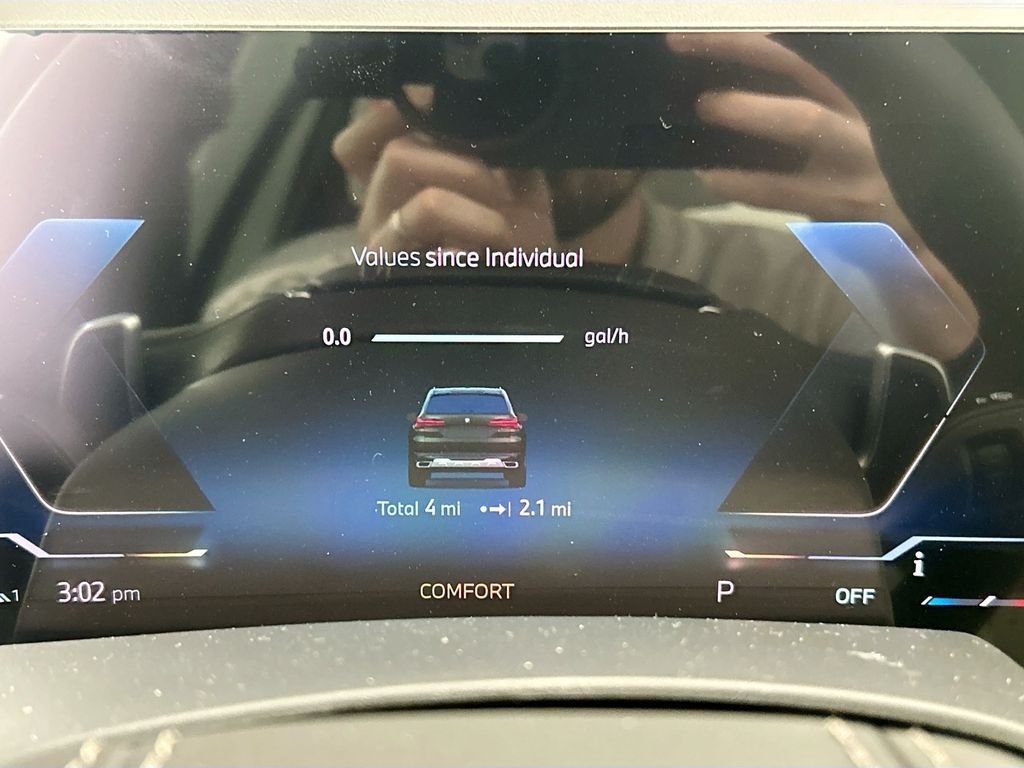 New 2026 Green Metallic BMW sDrive40i image 33