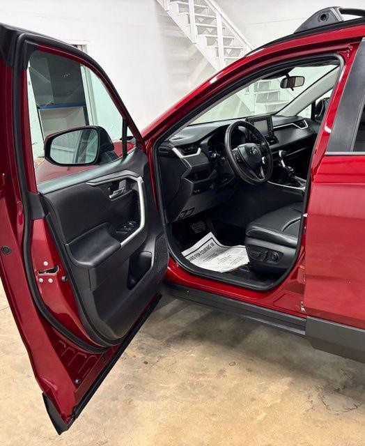 Certified Used 2021 RUBY FLARE PEARL Toyota  image 21