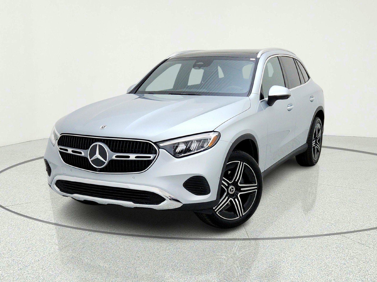 New 2026 Cirrus Silver Metallic Mercedes-Benz GLC 300 SUV image 23