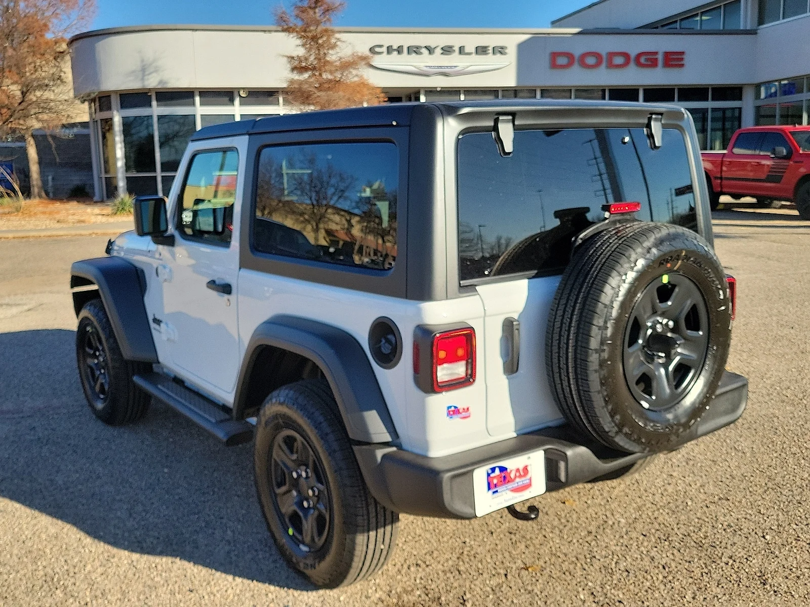 New 2026 PW7 Bright Whit Jeep 2-DOOR SPORT image 3