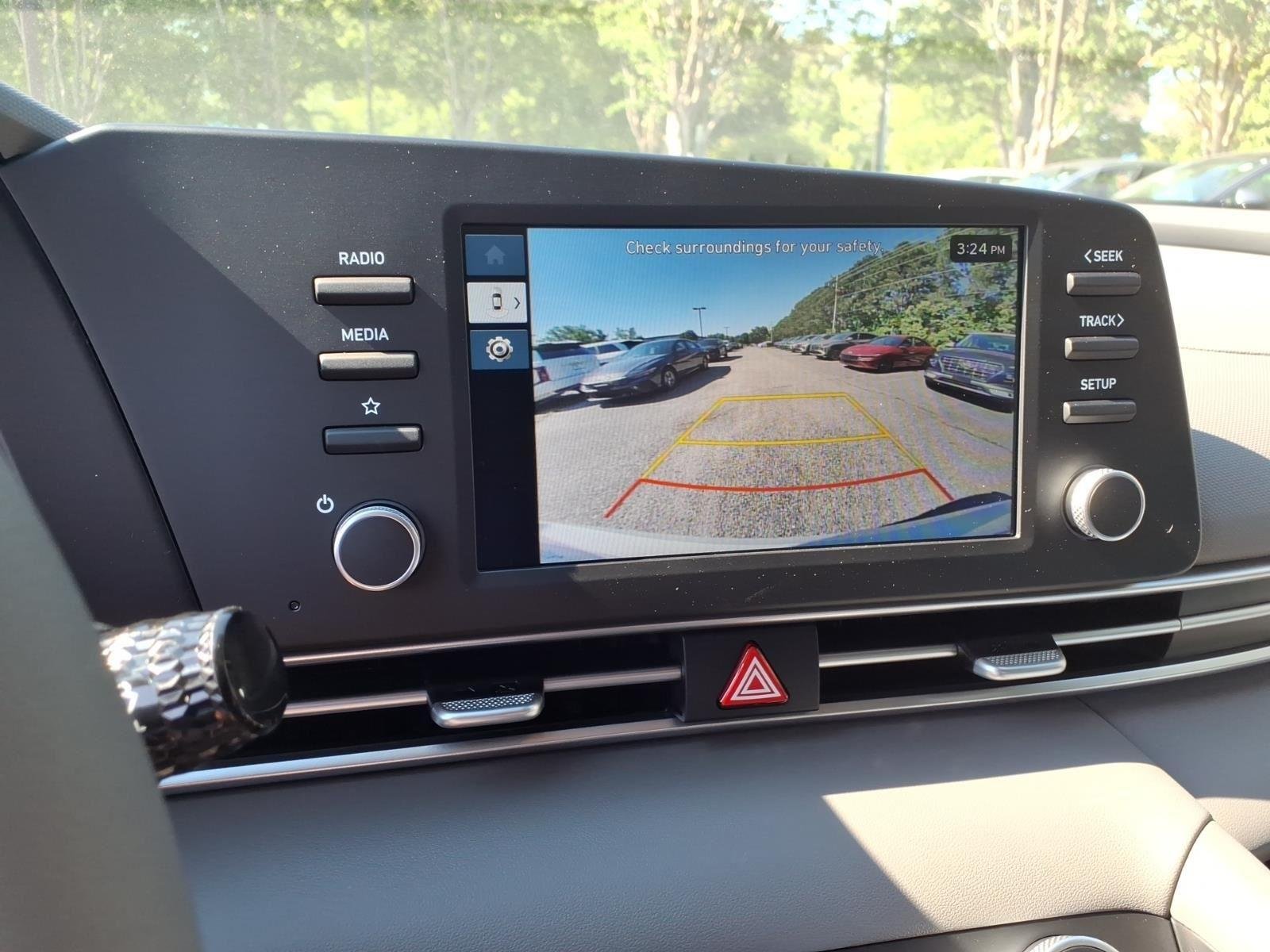 New 2026 WHITE HYUNDAI SE image 26