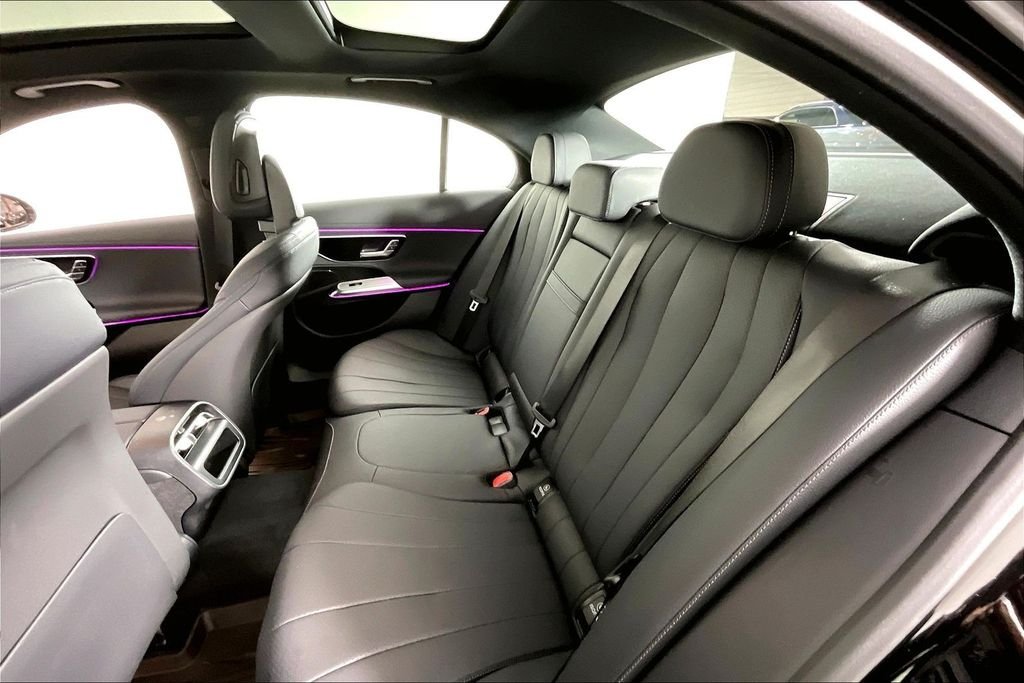 2026 Mercedes-Benz E-Class E350 - Photo 18