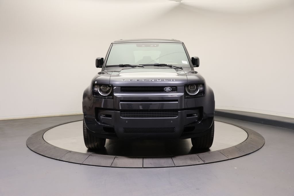 2026 Land Rover Defender X-Dynamic SE - Photo 8