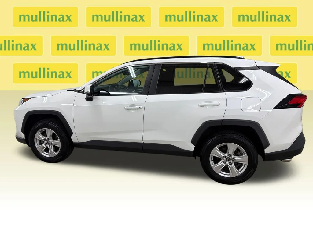 Certified Used 2019 White Toyota XLE image 13