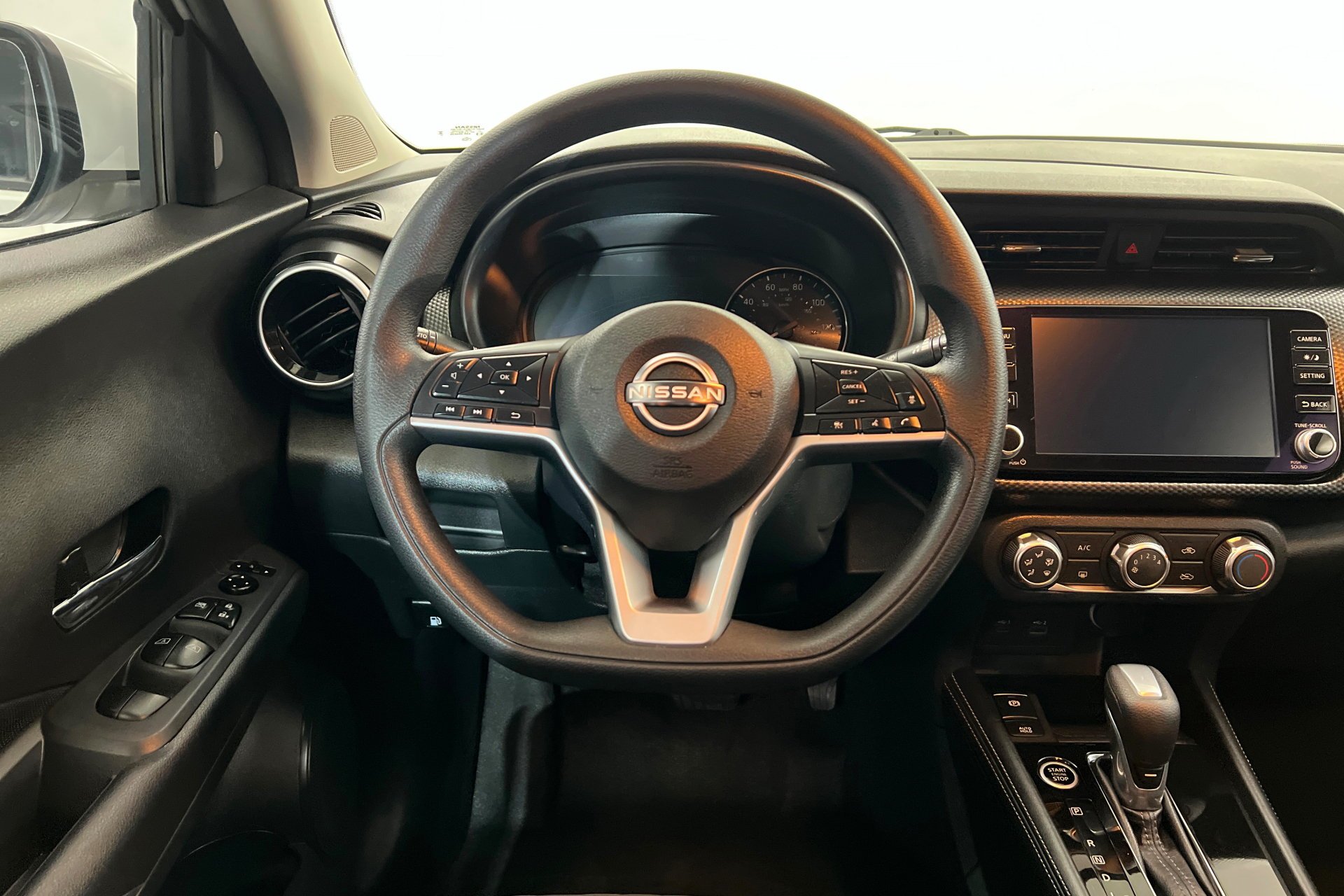 2023 Nissan Kicks SV - Photo 13