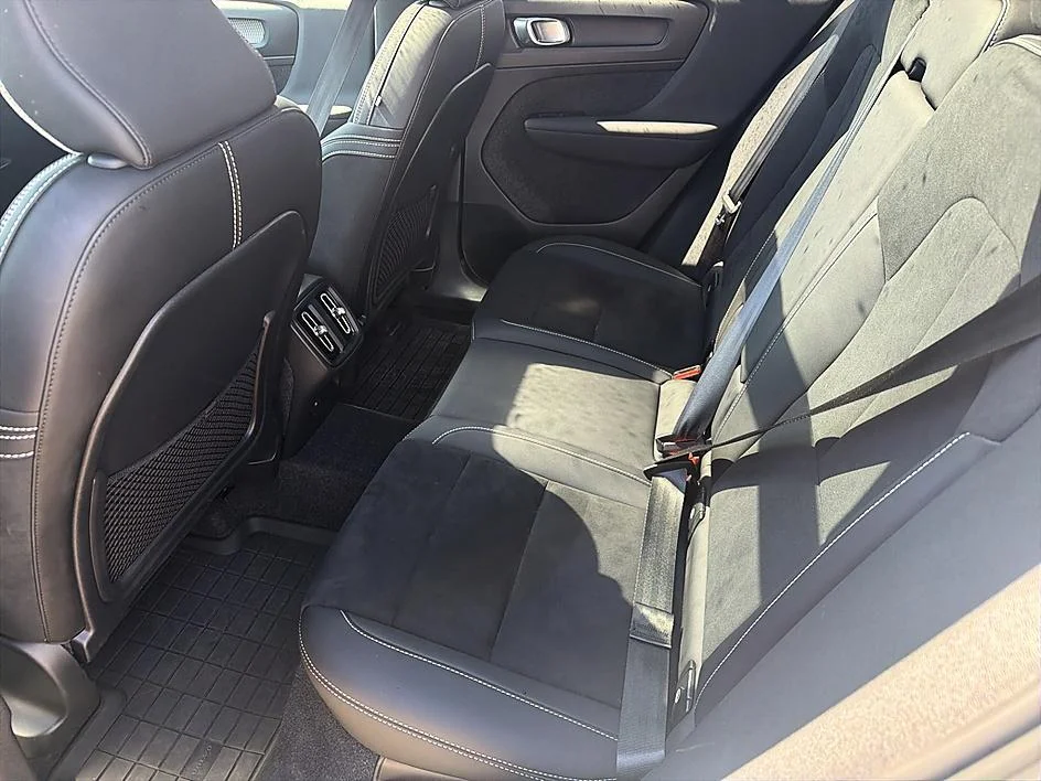 Used 2023 Thunder Grey Metallic Volvo Plus Dark Theme image 8