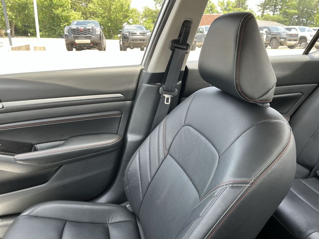 Used 2023 Silver Nissan 2.5 SR image 24