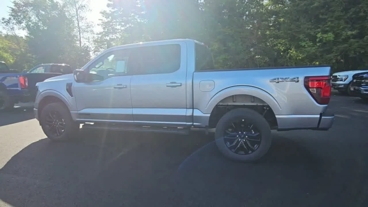 New 2026 Iconic Silver Metallic Ford XLT image 6