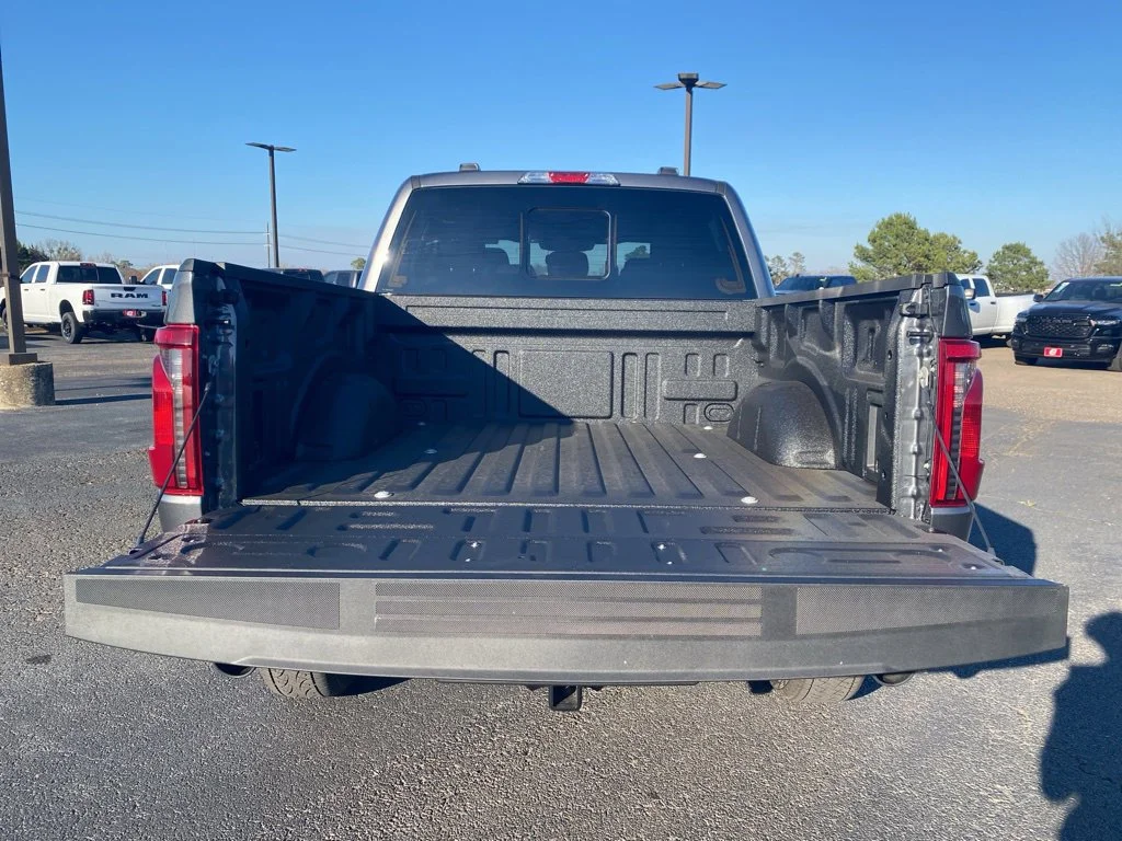 New 2026 Carbonized Gray Metallic Ford XLT image 44
