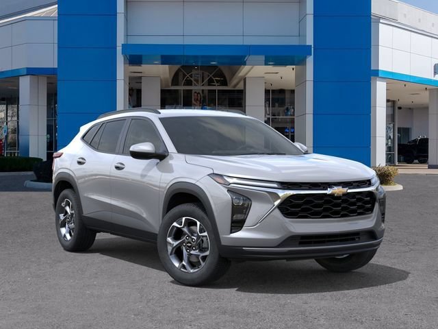 2026 Chevrolet Trax LT - Photo 8