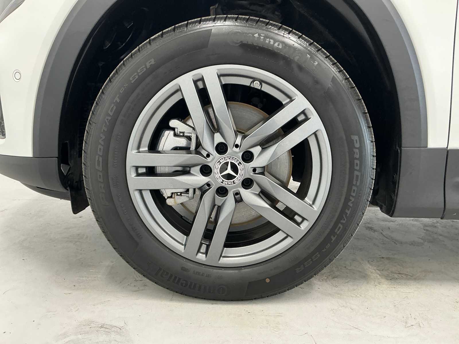 Certified Used 2026 Polar White Mercedes-Benz GLB 250 image 9