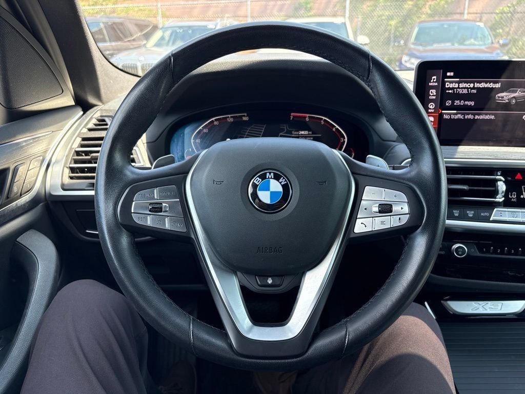 Used 2024 Gray BMW xDrive30i image 12