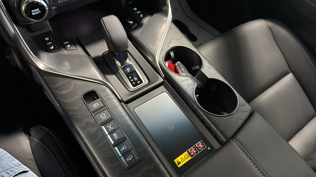 2026 Lexus LX 700h Luxury - Photo 25