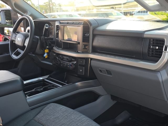 2024 Ford F-350 Super Duty XLT - Photo 22