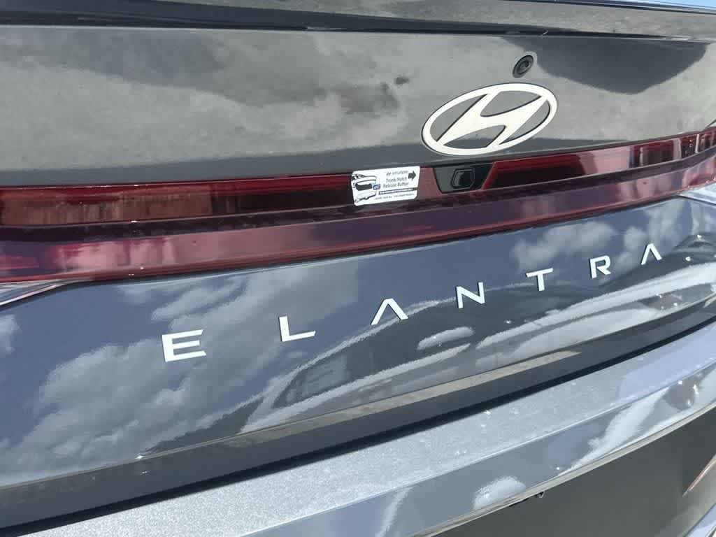 2026 Hyundai Elantra SEL Sport - Photo 10