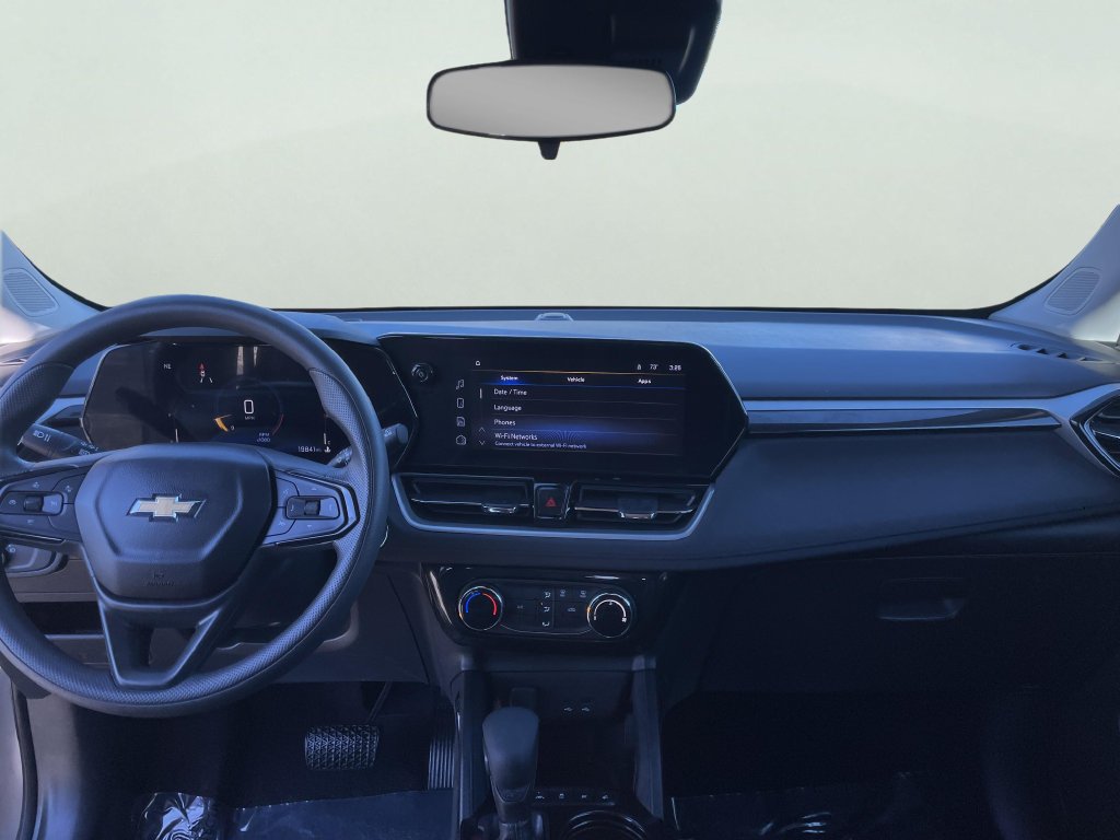 Used 2024 Gray Chevrolet LT image 18