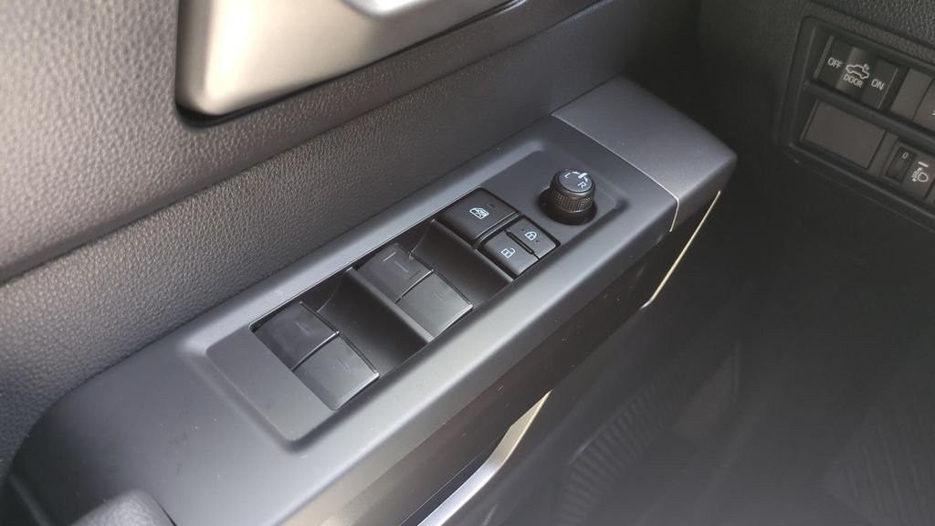 2026 Toyota Tundra SR5 - Photo 27