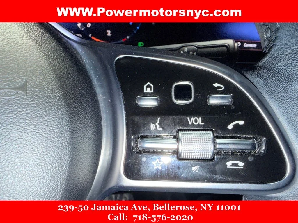 Used 2021 Black Mercedes-Benz GLA 250 image 27