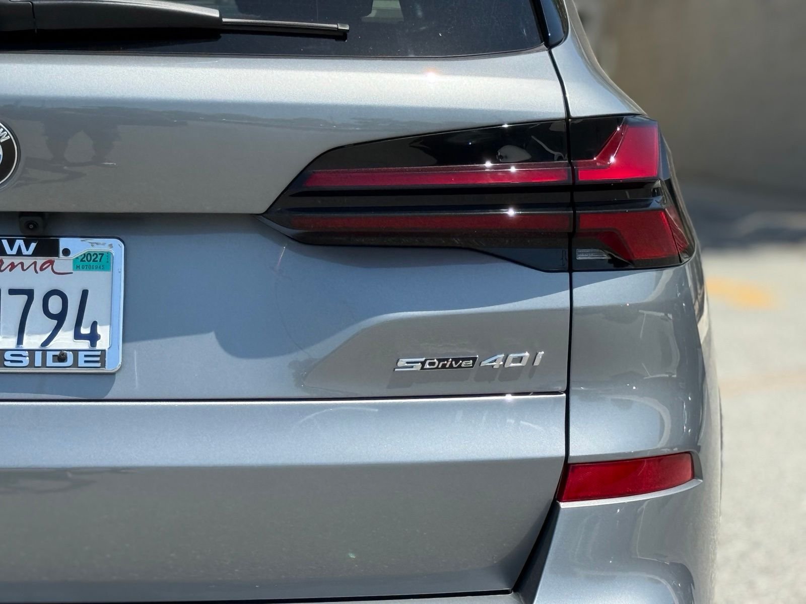 Used 2026 Skyscraper Grey Metallic BMW sDrive40i image 14