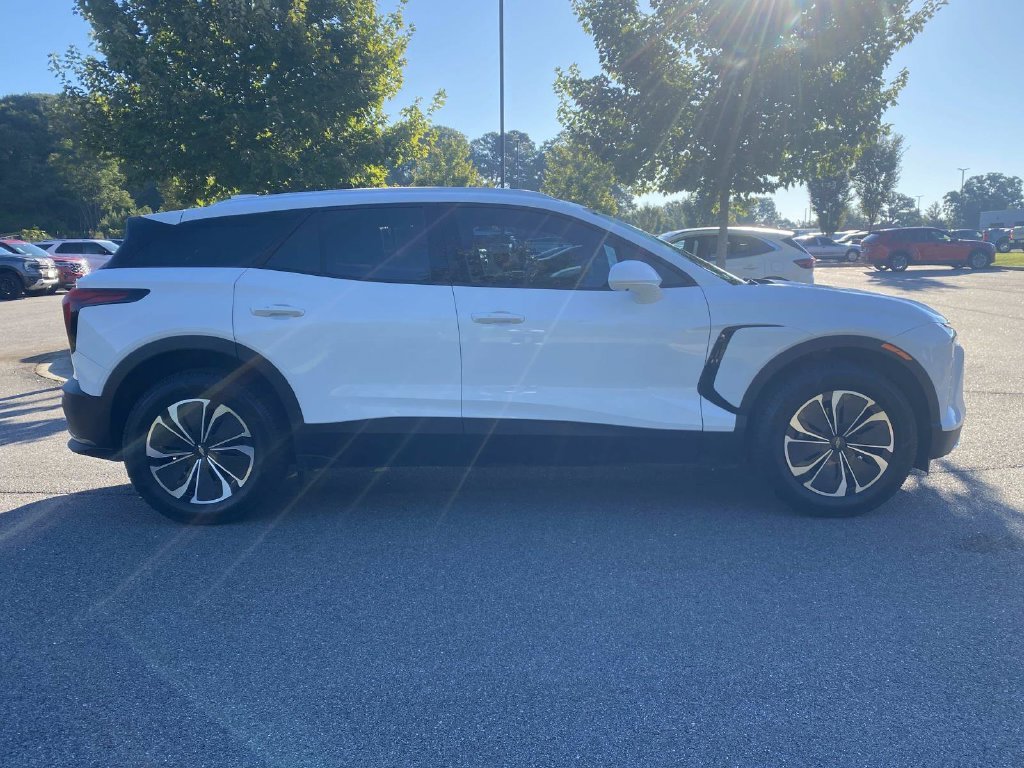 Used 2025 Chevrolet Blazer EV LT with VIN 3GNKDGRJ4SS131064 for sale in Bogart, GA