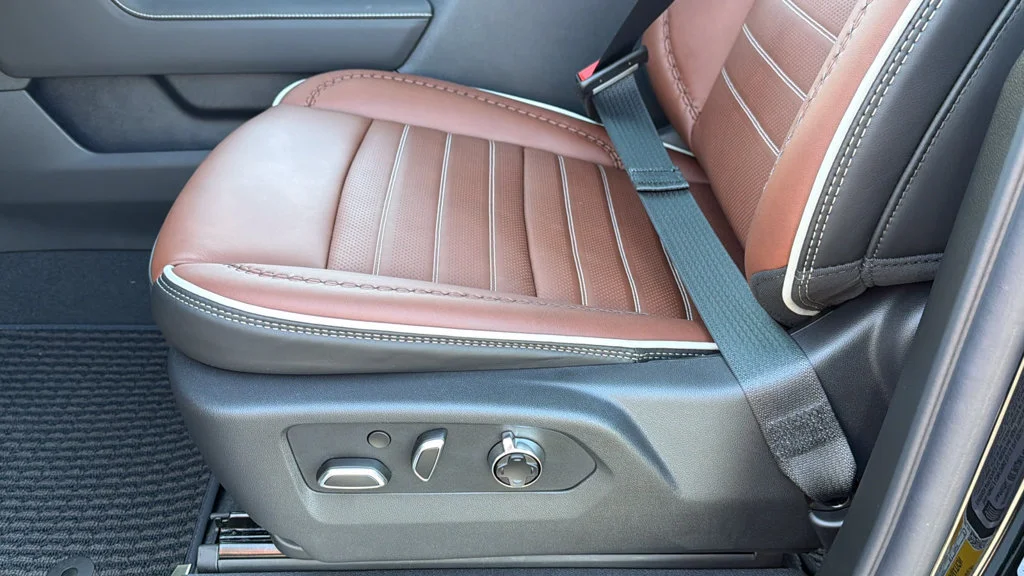 2026 GMC Sierra 2500HD Denali Ultimate - Photo 24