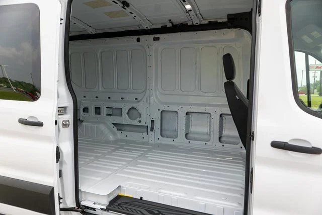 New 2026 Oxford White Ford Cargo Van image 8