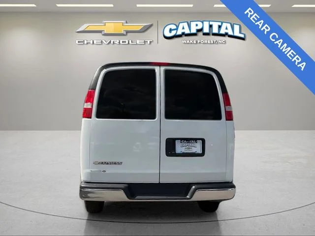 Used 2022 Summit White Chevrolet WT image 4
