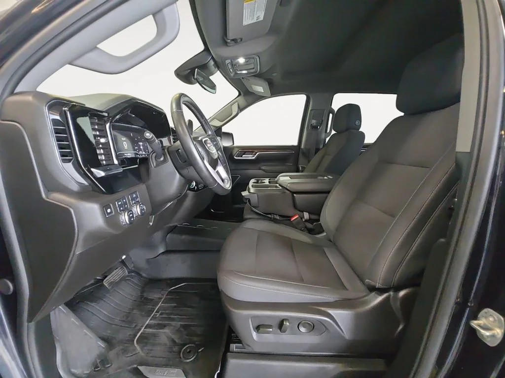 Certified Used 2025 Titanium Rush Metallic GMC Elevation image 11