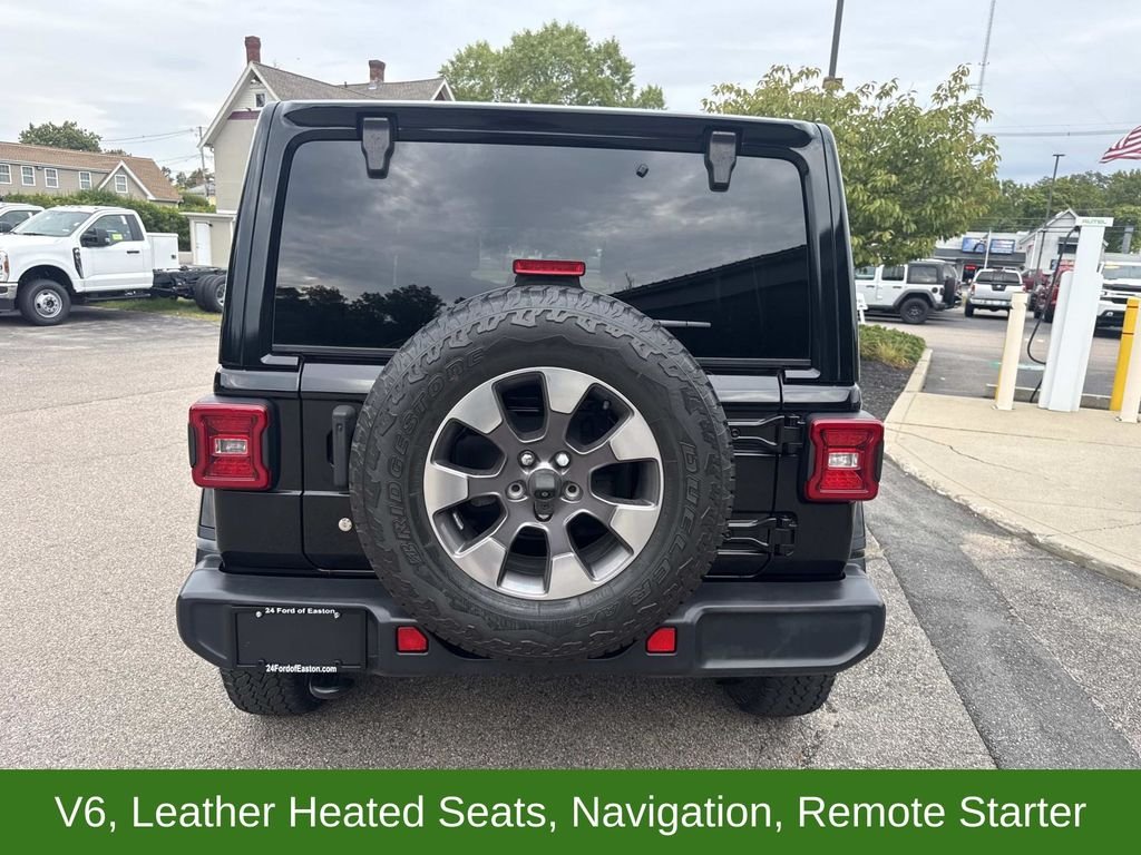 Used 2018 Black Jeep Unlimited Sahara image 4