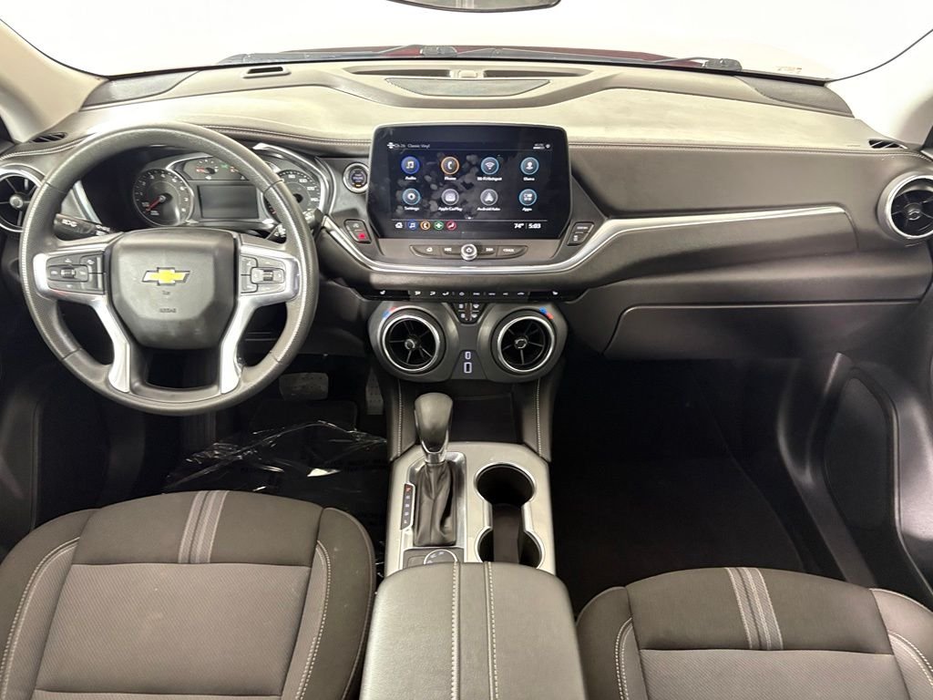 Used 2025 Orange Chevrolet LT image 32