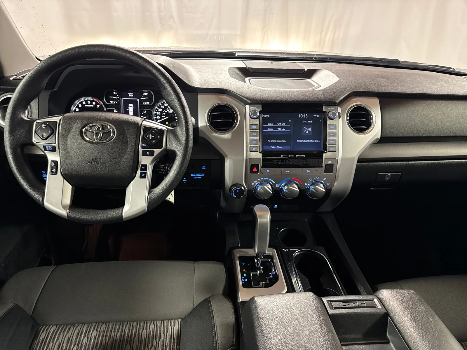 Used 2021 Magnetic Gray Metallic Toyota SR5 image 4