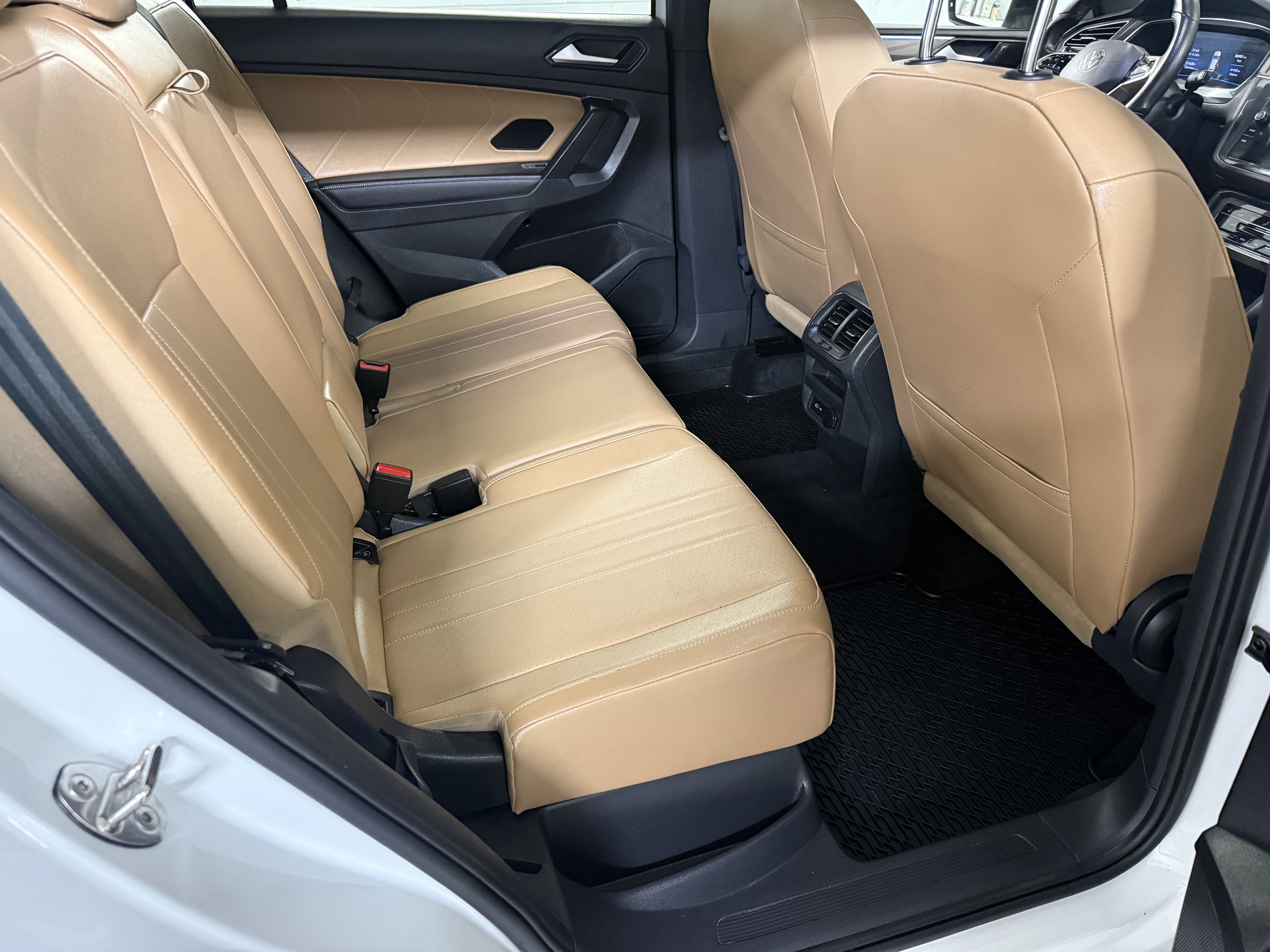 Used 2023 Opal White Pearl Volkswagen SE R-Line Black image 21