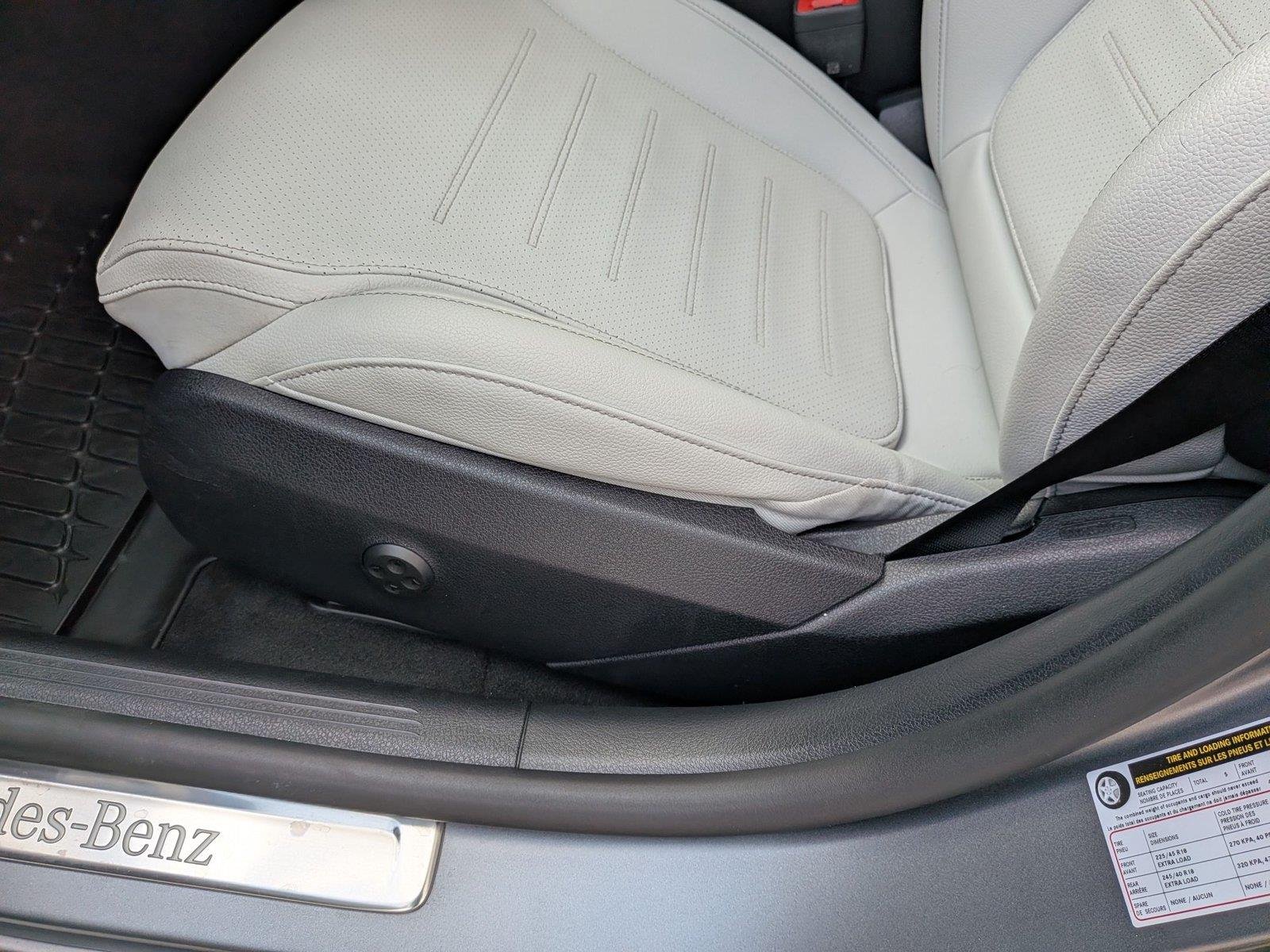 Used 2023 MANUFAKTUR Selenite Grey Magno Mercedes-Benz C 300 image 17