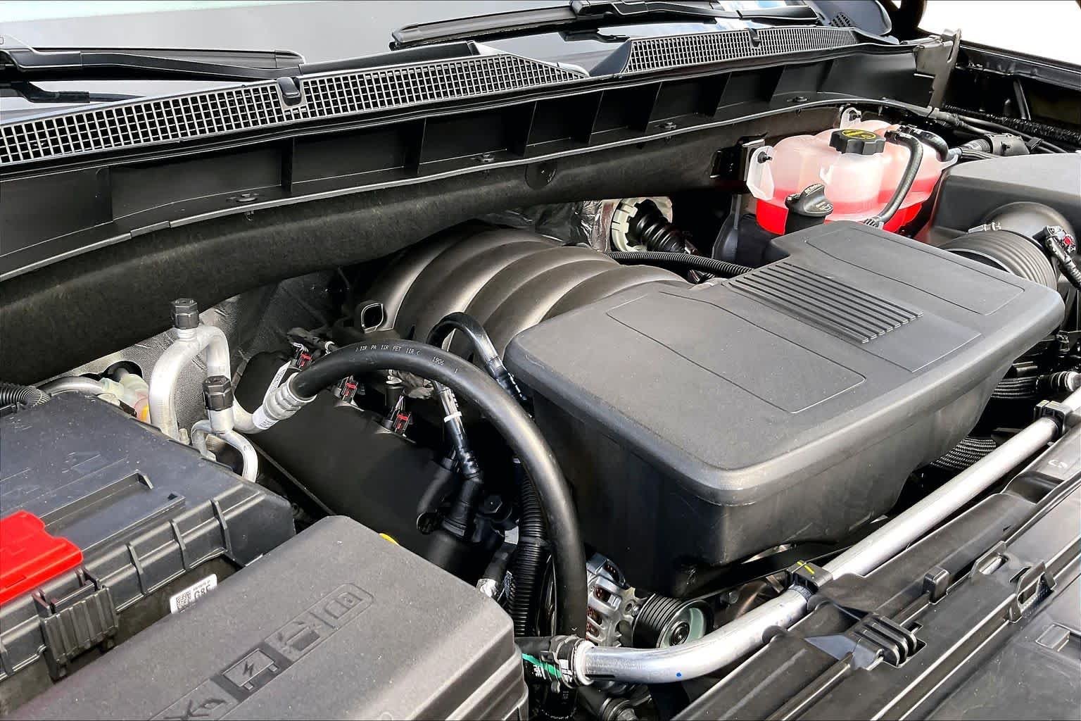 2026 Chevrolet Tahoe LT - Photo 17