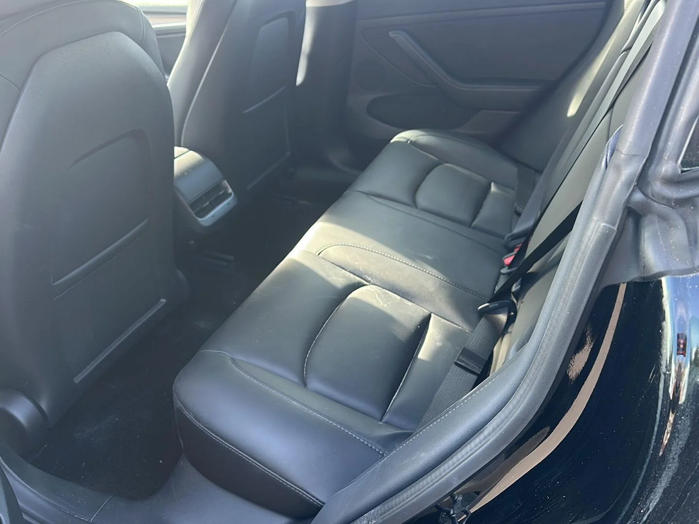 Used 2021 Solid Black Tesla Long Range image 9