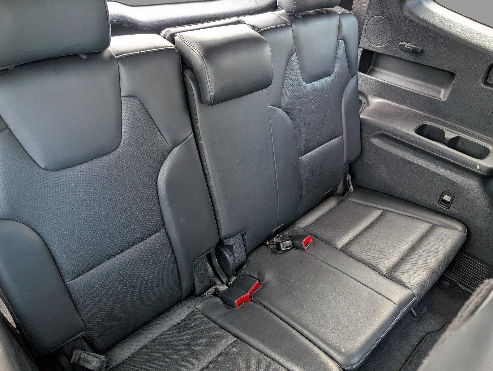 Used 2025 Dark Moss Kia S image 39