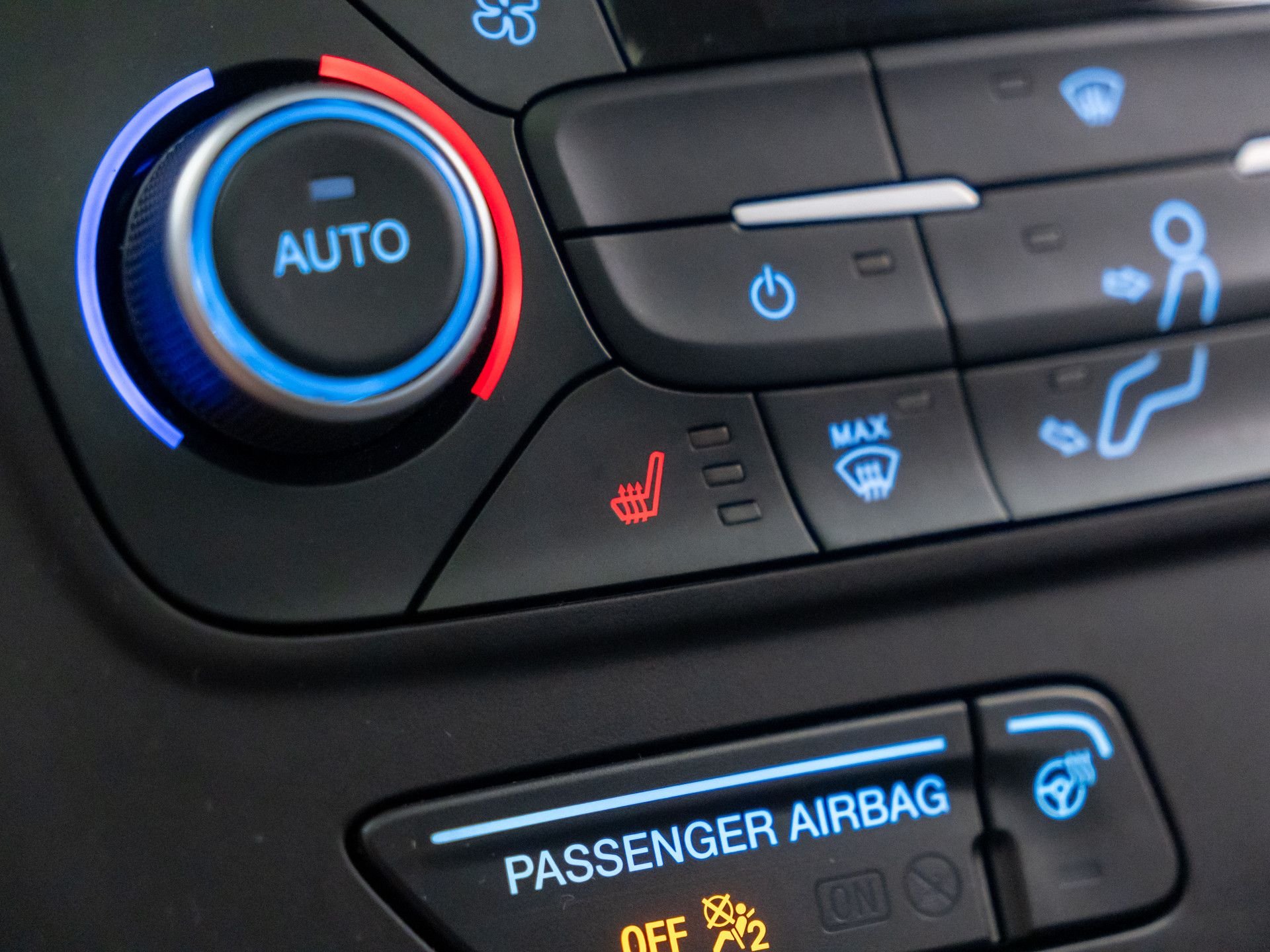Used 2018 Blue Ford Titanium image 28