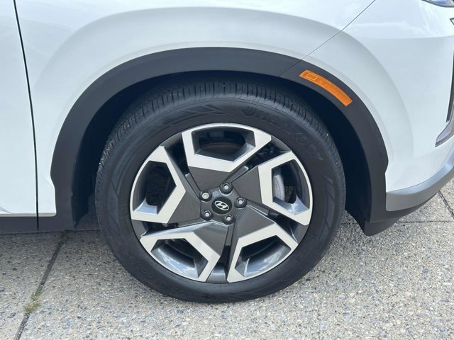 Used 2025 Hyper White Hyundai SEL Premium image 8