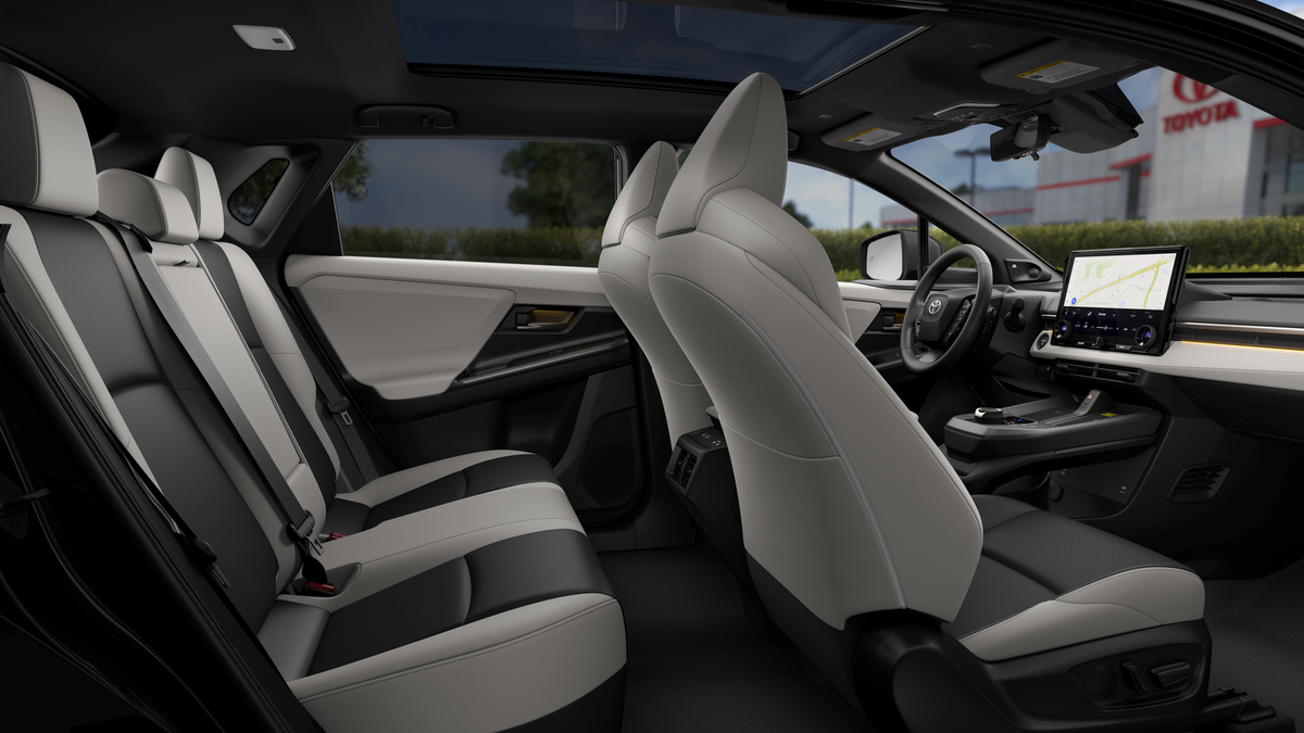 New 2026 Wind Chill Pearl with Midnight Black Metallic roof Toyota Limited image 21