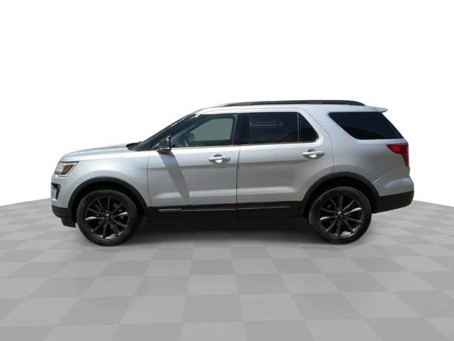 Used 2018 Silver Ford XLT image 5